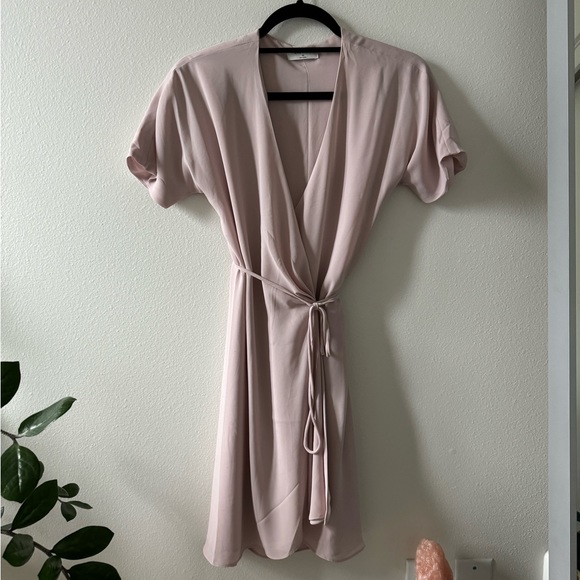 Aritzia Babaton Wallace Wrap Dress Pink XS - Picture 3 of 8